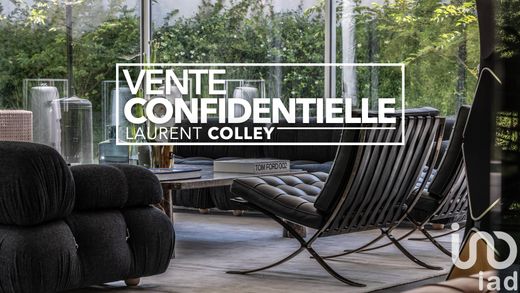 Villa in Le Bouscat, Gironde