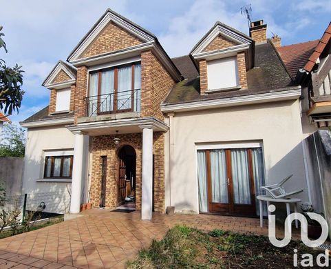 Villa in Créteil, Val-de-Marne