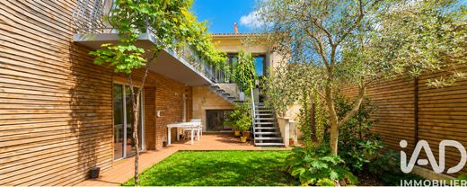 Villa in Bordeaux, Gironde