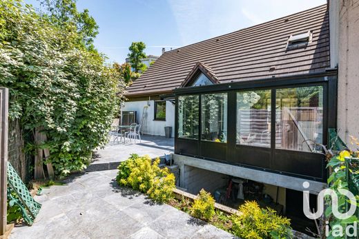 빌라 / Clamart, Hauts-de-Seine