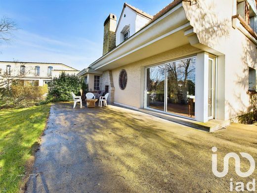 Villa a Le Plessis-Trévise, Val-de-Marne