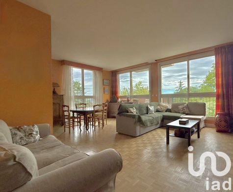 Appartamento a Garches, Hauts-de-Seine