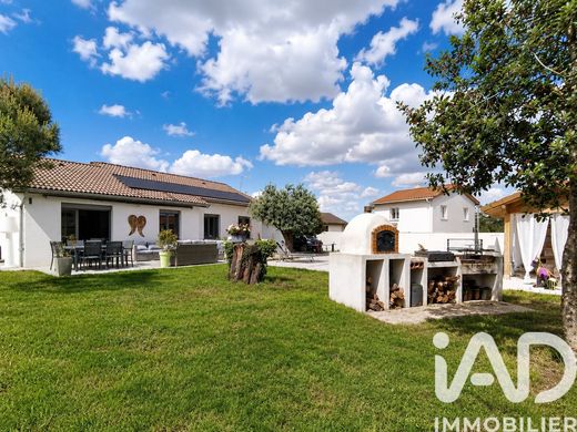 Вилла, Grézieu-la-Varenne, Rhône