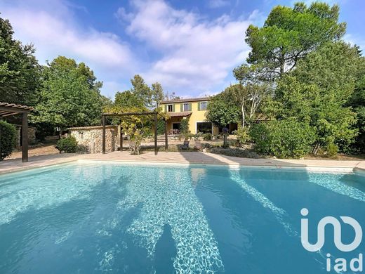 Willa w Fayence, Var