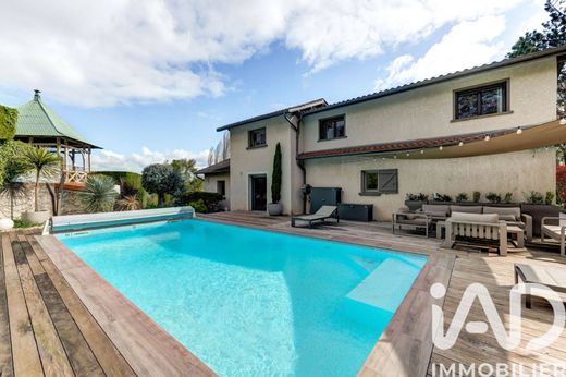 Villa in Saint-Romain-au-Mont-d'Or, Rhône