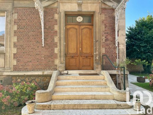 Villa in Compiègne, Oise