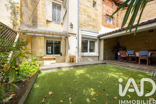 Villa in Bordeaux, Gironde