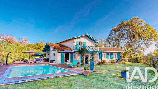 Villa in Bassussarry, Pyrénées-Atlantiques