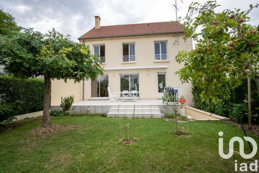 Villa à Jouy-en-Josas, Yvelines