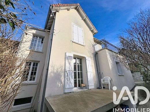 Villa in Poissy, Yvelines