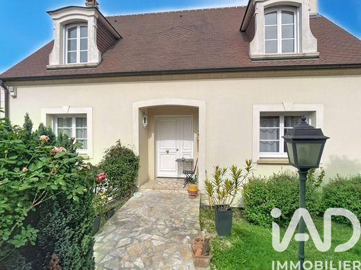Villa in Bry-sur-Marne, Val-de-Marne