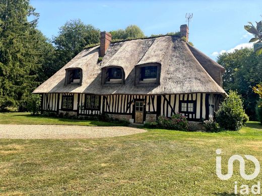 Villa in Le Vaudreuil, Eure