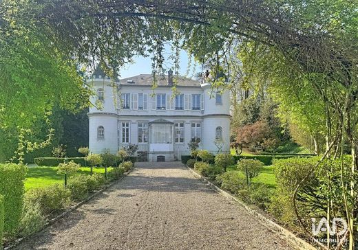 Willa w Thoiry, Yvelines