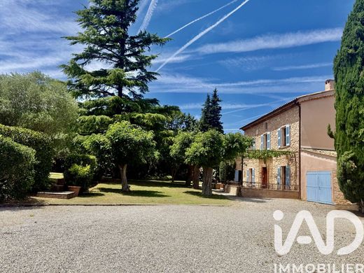Villa in Le Cannet-des-Maures, Var