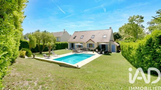 Villa in Étiolles, Essonne