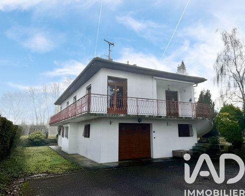 ﻓﻴﻼ ﻓﻲ Saint-Julien-en-Genevois, Haute-Savoie