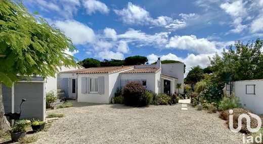 Le Bois-Plage-en-Ré, Charente-Maritimeのヴィラ