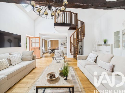 Willa w Cornant, Yonne