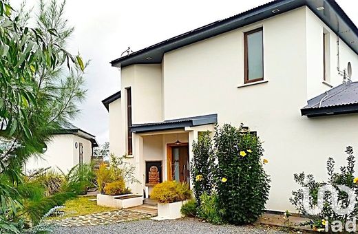 Villa in Petite-Île, Réunion