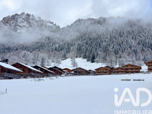 Land in Châtel, Haute-Savoie