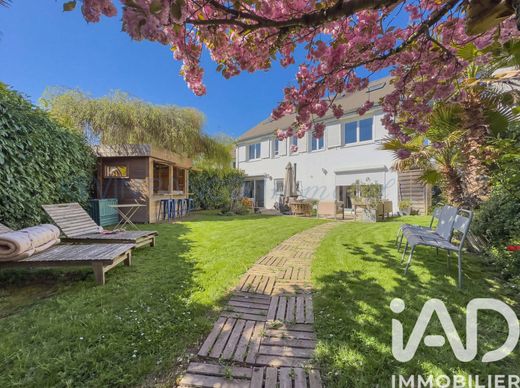 Villa in Verrières-le-Buisson, Essonne