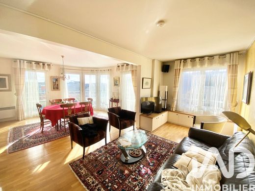 Appartement à Suresnes, Hauts-de-Seine