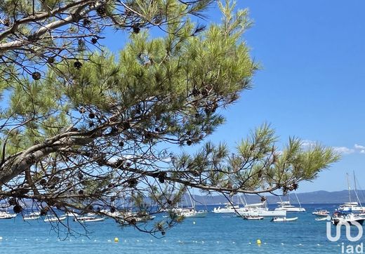 Apartment in La Londe-les-Maures, Var