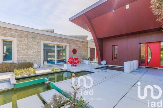 Villa in Auffreville-Brasseuil, Yvelines