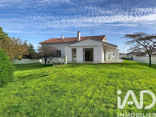 Villa in Rivedoux-Plage, Charente-Maritime