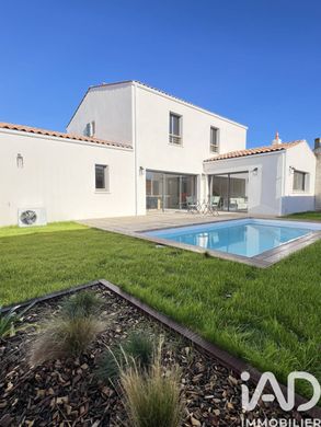 Villa in Angoulins, Charente-Maritime