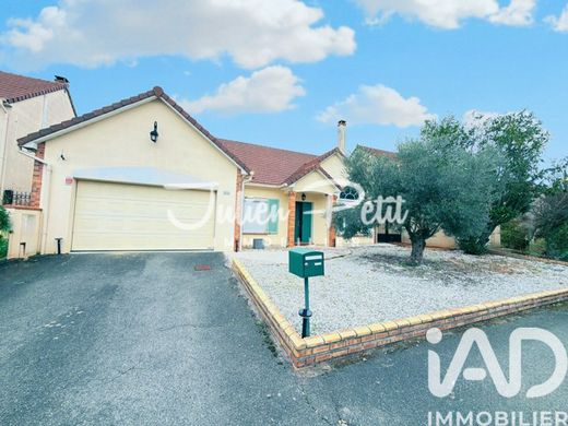 빌라 / Thiais, Val-de-Marne