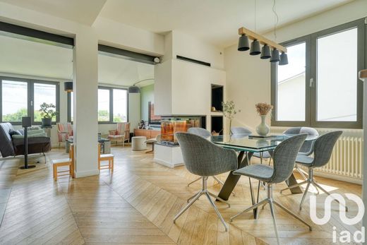 Villa in Médan, Yvelines