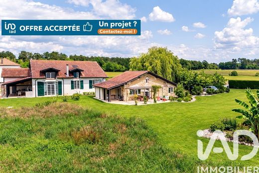 Вилла, Saint-Étienne-d'Orthe, Landes