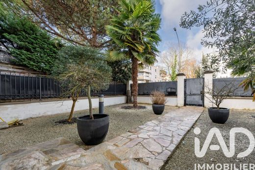 Apartment in Nogent-sur-Marne, Val-de-Marne