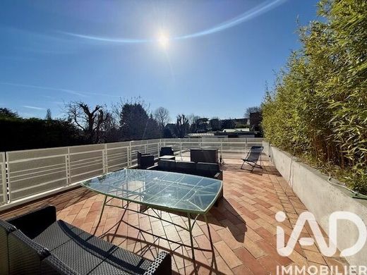 Villa in Garches, Hauts-de-Seine