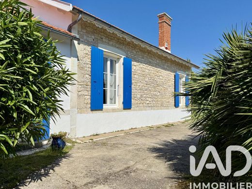Villa Saint-Pierre-d'Oléron, Charente-Maritime