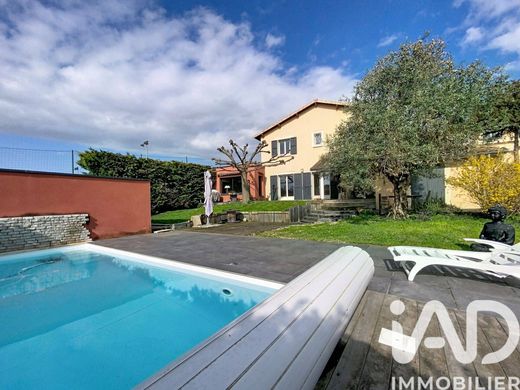 Villa Charly, Rhône