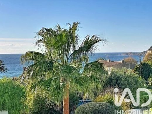 Apartment in Sanary-sur-Mer, Var