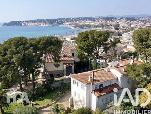 Villa in Six-Fours-les-Plages, Var
