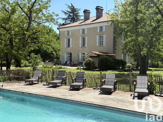 Villa in Losse, Landes