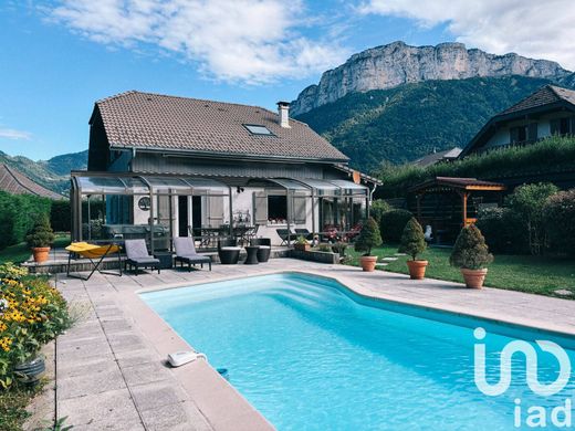 Villa in Alex, Haute-Savoie
