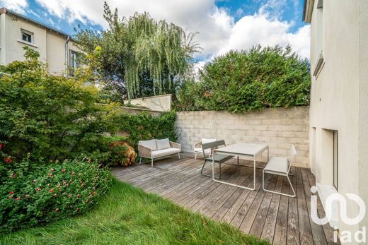 ﻓﻴﻼ ﻓﻲ Colombes, Hauts-de-Seine