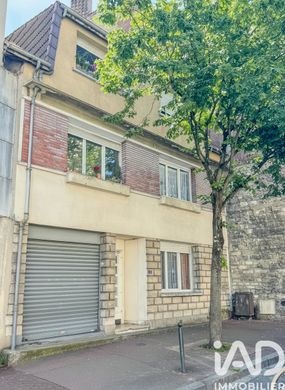 Wohnkomplexe in Clamart, Hauts-de-Seine