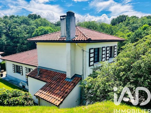 Villa in Saint-Jean-de-Luz, Pyrénées-Atlantiques