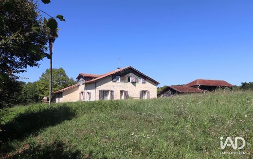 Вилла, Saint-Martin-de-Hinx, Landes