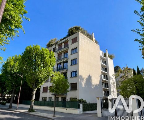 Apartment in Neuilly-sur-Seine, Hauts-de-Seine