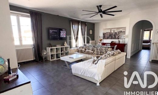 Apartamento - Saint-Laurent-du-Var, Alpes Marítimos
