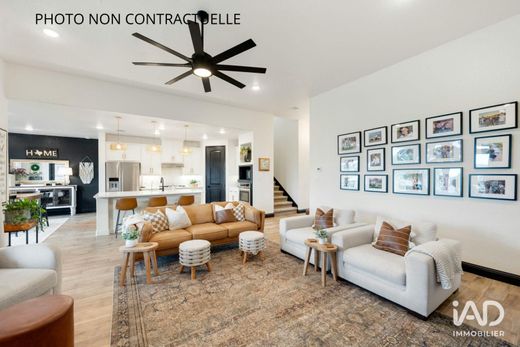 Apartment in Ville-la-Grand, Haute-Savoie