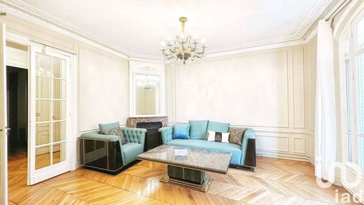 Apartament w Tour Eiffel, Invalides – Ecole Militaire, Saint-Thomas d’Aquin, Paris
