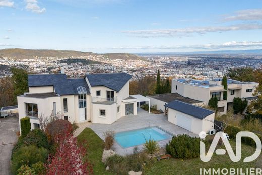 Villa in Royat, Puy-de-Dôme